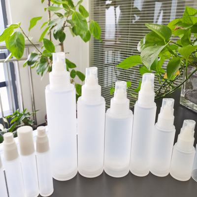 Nowy w pełni plastikowy zestaw butelek kosmetycznych matowa butelka 5ml 10ml 15ml 30ml 50ml 80ml 100ml 120ml do opakowań do pielęgnacji skóry
